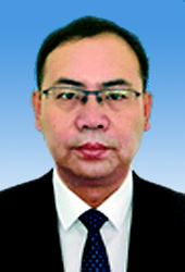 李秀斌  市政府党组成员、秘书长、办公室主任