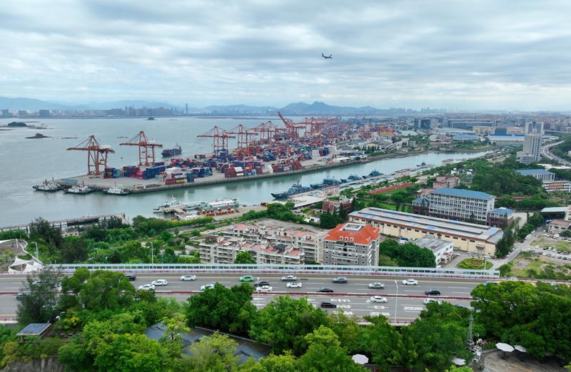 https://www.gov.cn/yaowen/liebiao/202501/W020250101806043866771_ORIGIN.jpg