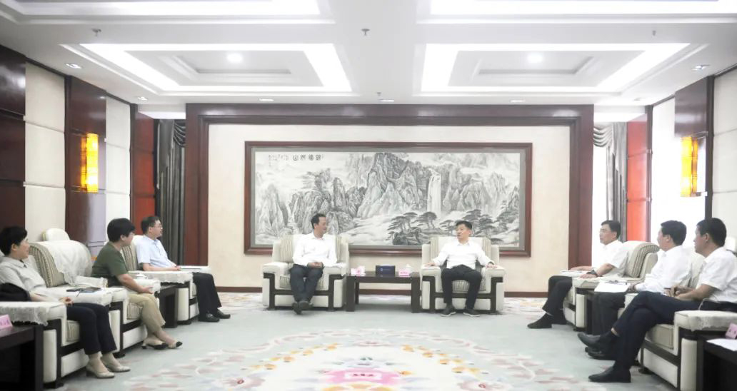 姚华明李军会见四川省港航投资集团党委书记、董事长杨军一行