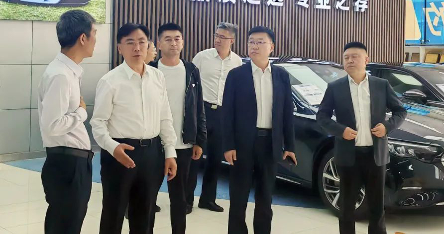 李军率队赴京开展招商活动