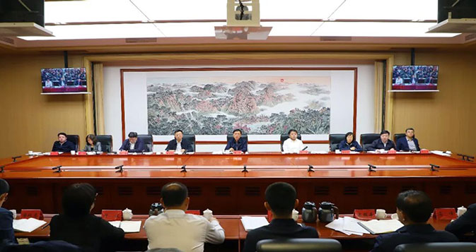 市委常委会（扩大）会议召开