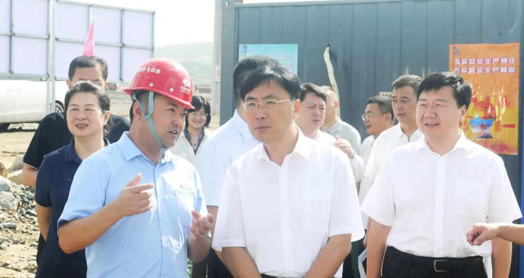 我市召开全面振兴新突破三年行动指挥部会议