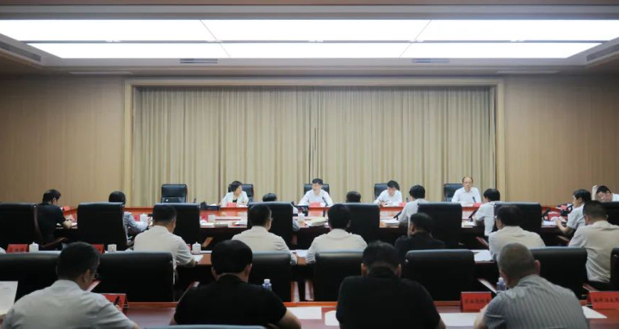 市委理论学习中心组召开学习会 专题学习《习近平经济文选》第一卷