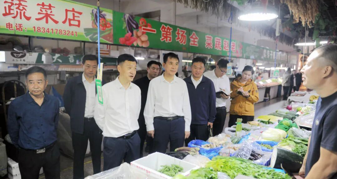 姚华明在督导检查节日期间安全保障工作时强调：坚决守牢安全底线 确保人民群众过一个平安欢乐祥和的节日
