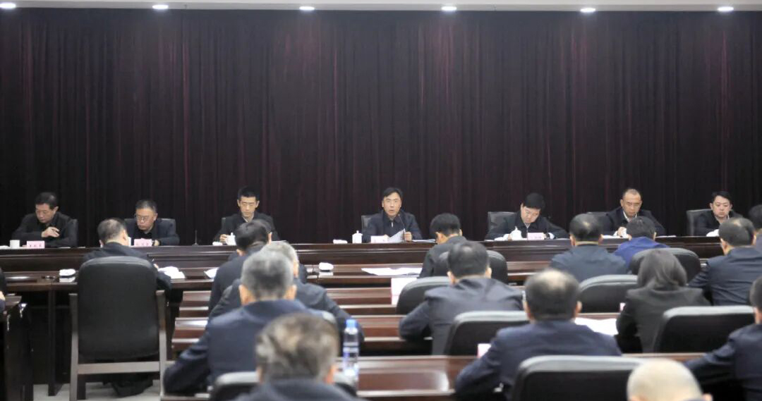 我市集中收听收看全省安全生产和秋冬季森林草原防灭火视频会议　李军在我市分会场参加会议并部署相关工作