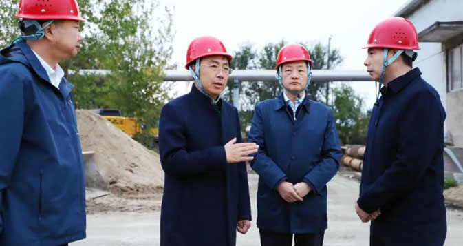 李军调研供热前准备工作