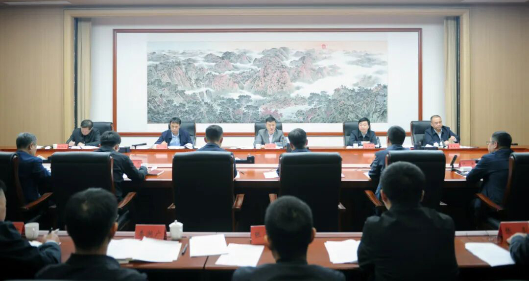 姚华明主持召开全市“十五五”规划编制企业家座谈会